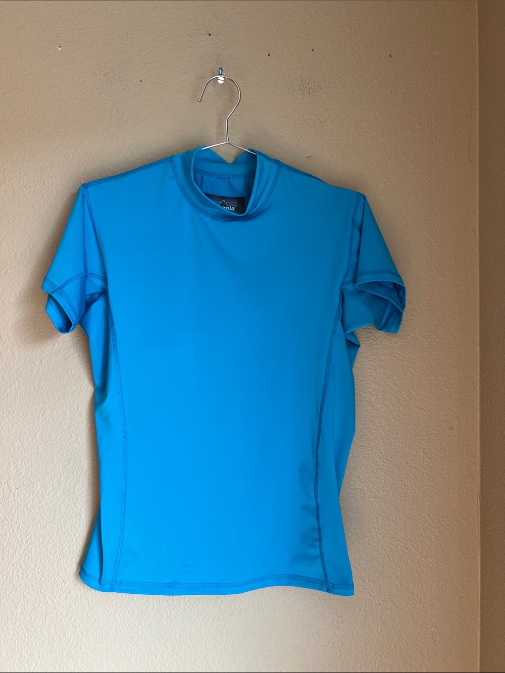 Patagonia Performance T-shirt Mock Neck XL USA Women’s